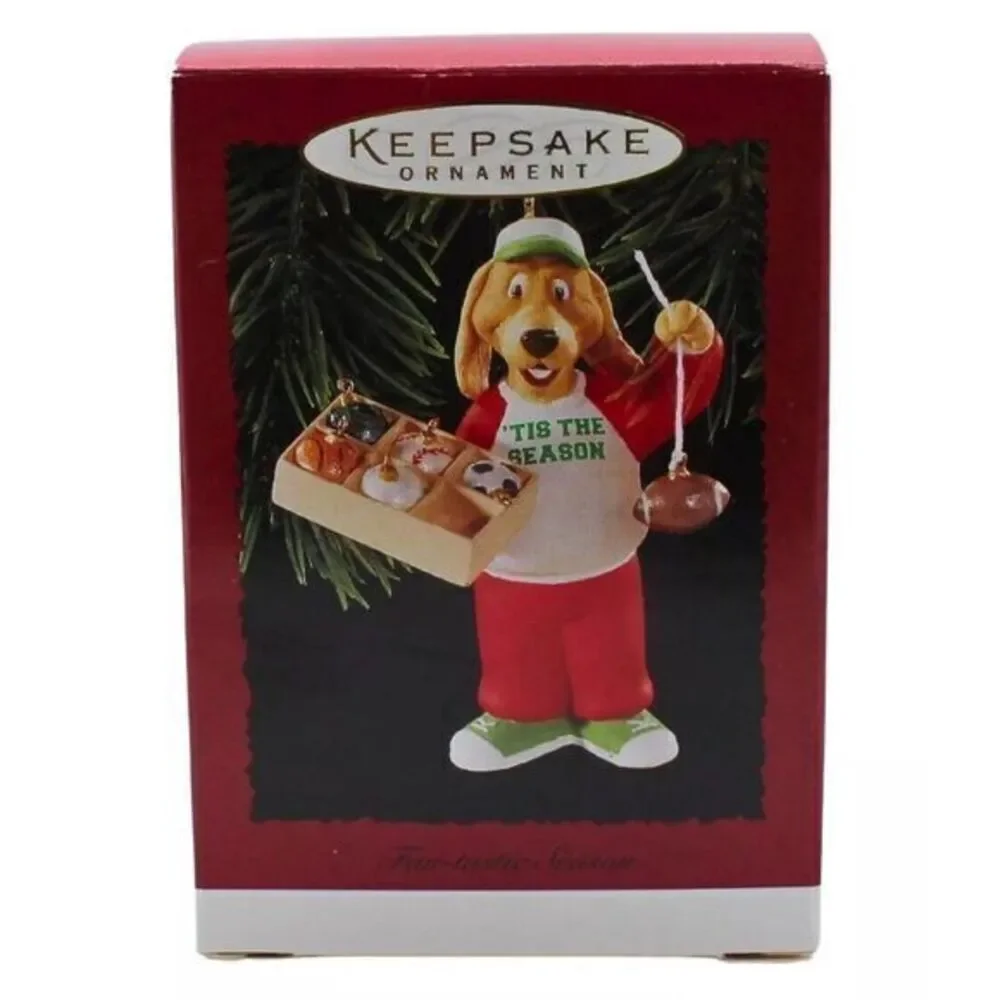 Hallmark Ornament: 1996 Fan-tastic‎ Season | QX5924 Dog Sports Tis The Season